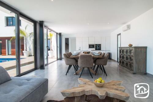 Abahana Villas Sea Happiness