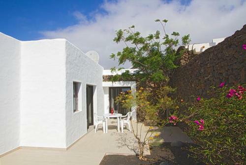 Villa Mojones - 4 Bedrooms Large Heated Pool