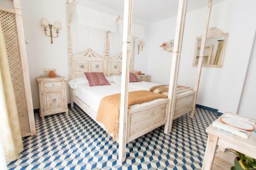 Hotel Hostal La Plaza Tolox