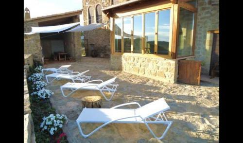Tiurana Villa Sleeps 20 With Pool And Air Con
