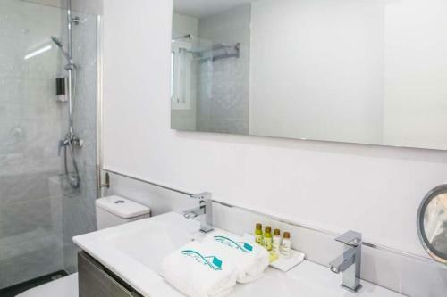 Playamar Villa Sleeps 4 With Pool Air Con And Wifi