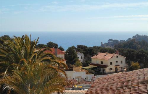 Three-bedroom Holiday Home In Tossa de Mar