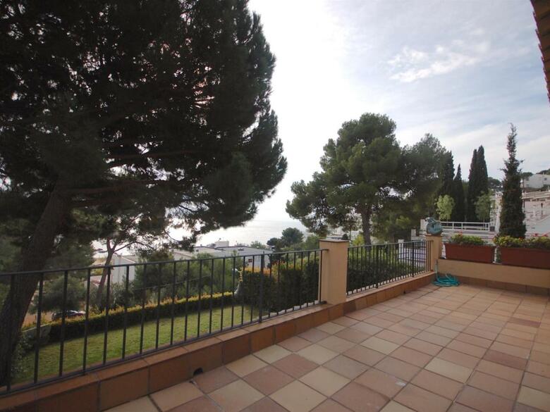 Villa Lovely Garden House In Mar Menuda