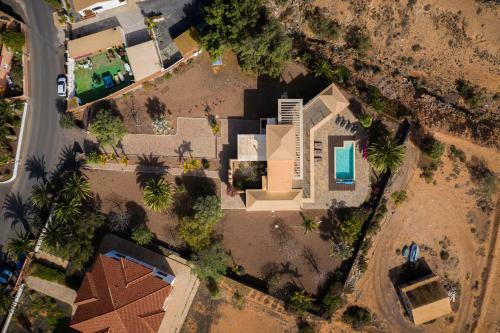 Oasis Villa With Swimming Pool In 4000m2 Garden