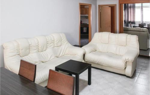 Three-bedroom Apartment In Valencia