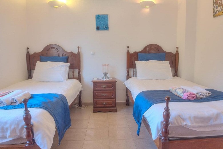 Mccaigs Holiday Apartments