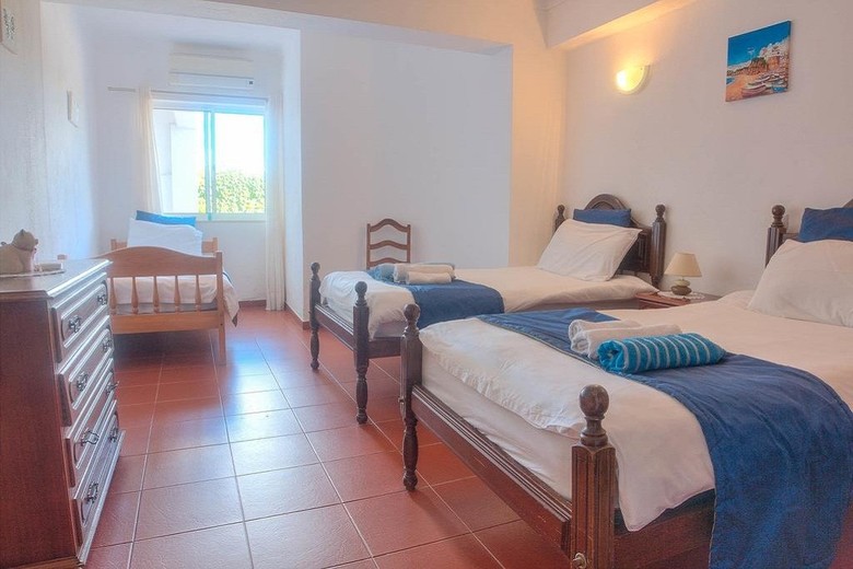 Mccaigs Holiday Apartments