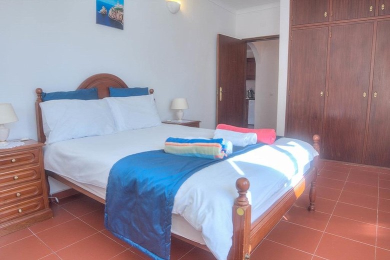 Mccaigs Holiday Apartments