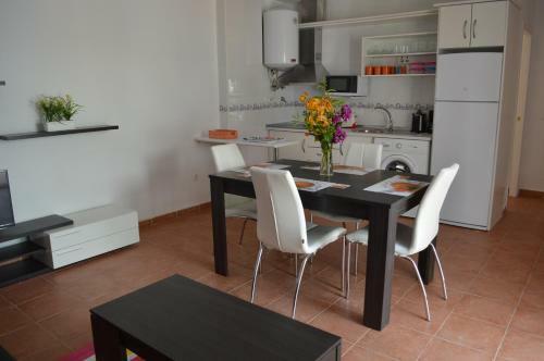 Apartamento Ground Floor Apt With Kitchenette, Private Patio, South Facing