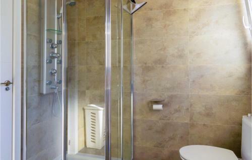 Nice Apartment In Benahavis With Wifi And 2 Bedrooms