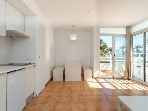 Apartment Neighbours Beach-8