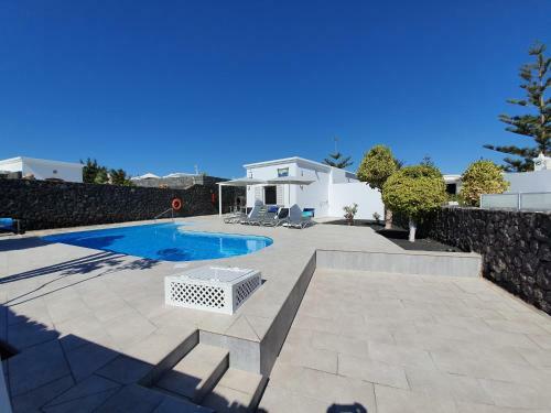 2 Bedroom Villas Cassandra And Katrina With Private Heated Pools.
