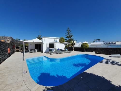 2 Bedroom Villas Cassandra And Katrina With Private Heated Pools.