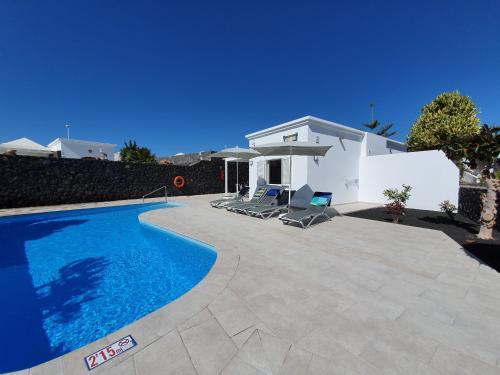 2 Bedroom Villas Cassandra And Katrina With Private Heated Pools.