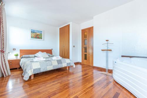 Apart-rent Duplex Port Grec 5�