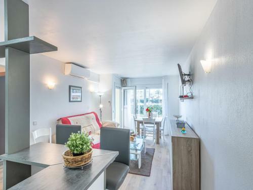 Apartment Port Salins