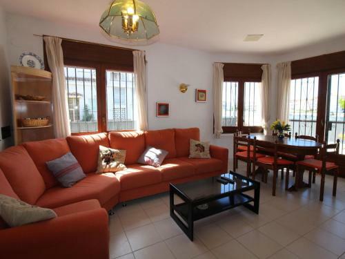 Holiday Home In Empuriabrava With A Private Swimming Pool