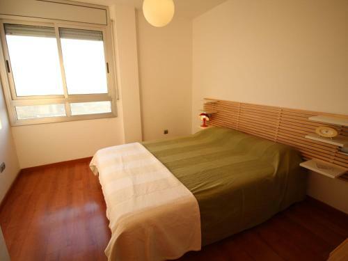 Apartment With Sea View, Walking Distance To The Beach