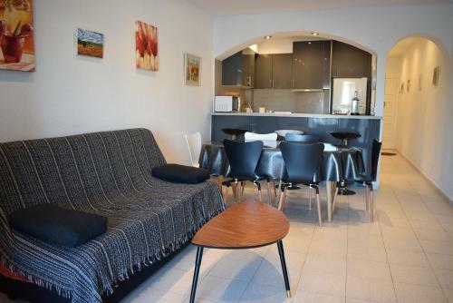 Apartamento Amplia Terraza Vistas Marina Ref 248