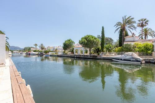 Villa Apart-rent Casa Al Canal Llobregat