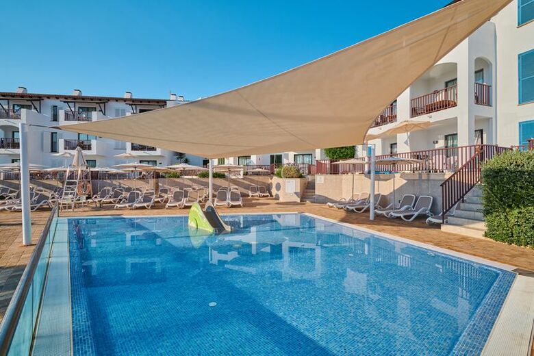 Hotel Hipotels Cala Bona Club