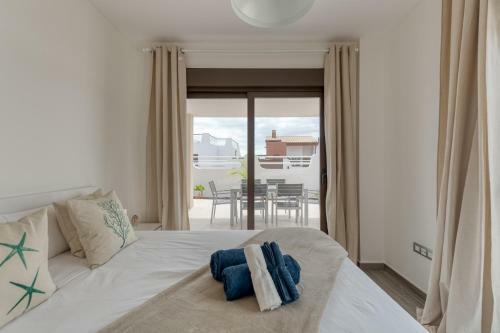 Apartment In Luxury Residential With Pool And Terrace
