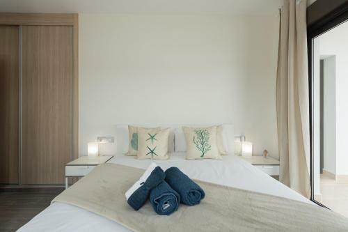 Apartment In Luxury Residential With Pool And Terrace