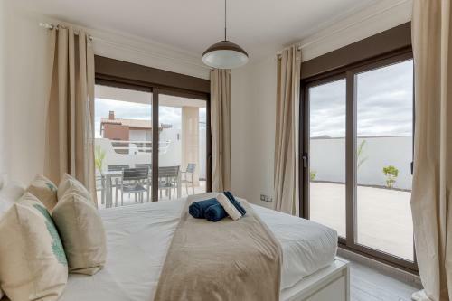 Apartment In Luxury Residential With Pool And Terrace