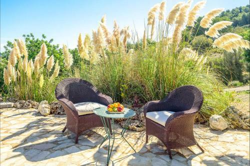 Son Macia Villa Sleeps 6 With Pool And Air Con