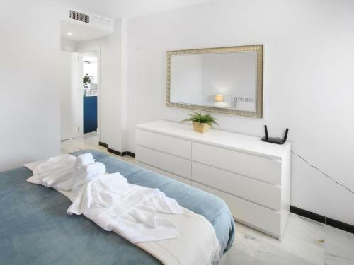 Appealing Holiday Home In Las Lagunas de Mijas With Pool