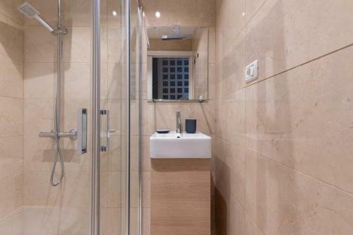 Luxury Apartment With Jacuzzi And Pool Access
