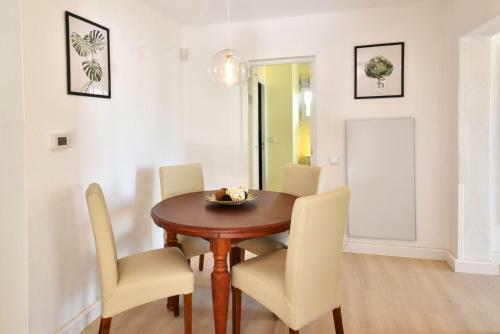 Cala D'or Villa Sleeps 6 With Pool Air Con And Wifi