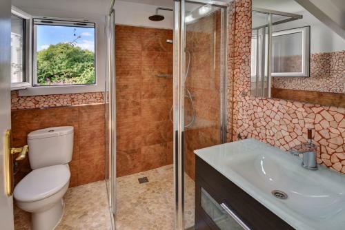 Cala D'or Villa Sleeps 6 With Pool Air Con And Wifi
