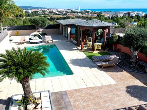 Holiday Home Masia Blanca