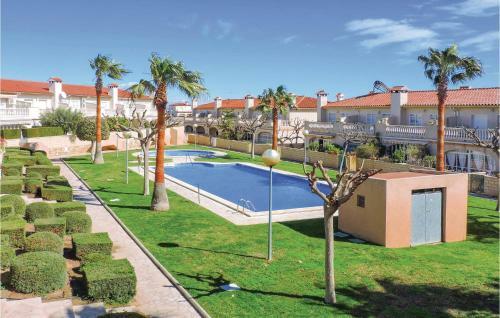 Three-bedroom Holiday Home In Mont-roig Del Camp