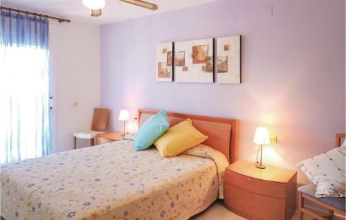 Three-bedroom Holiday Home In Mont-roig Del Camp