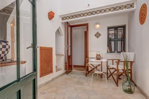 Sweet Family House