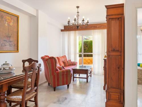Lovely Holiday Home In Islantilla With Swimming Pool