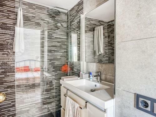Boutique Holiday Home In S'agar� With Terrace
