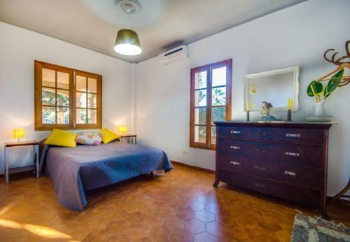 Playa de Muro Holiday Home Sleeps 6 With Air Con