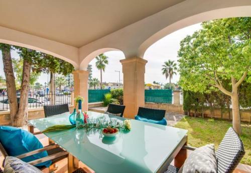 Playa de Muro Holiday Home Sleeps 6 With Air Con