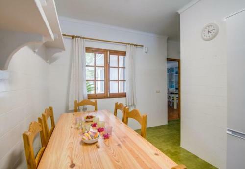 Playa de Muro Holiday Home Sleeps 6 With Air Con