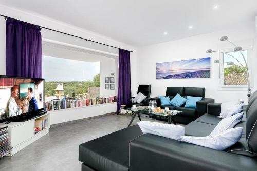 Binibequer Vell Villa Sleeps 6 With Pool Air Con And Wifi