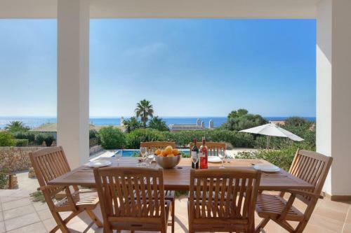 Binibequer Vell Villa Sleeps 6 With Pool Air Con And Wifi