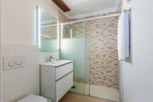 Playa de Muro Villa Sleeps 6 With Air Con