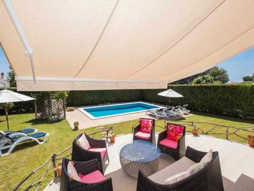 Villa Jarama Elegante Chalet Moderno Cerca de La Playa