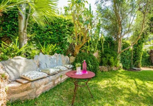 Sant Vicent de Sa Cala Holiday Home Sleeps 6 With Wifi