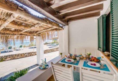 Sant Vicent de Sa Cala Apartment Sleeps 6 With Air Con
