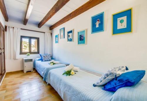 Sant Vicent de Sa Cala Apartment Sleeps 6 With Air Con