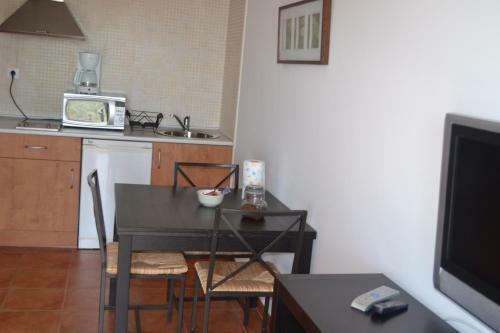 Monte Oiz Apartments A 2/4 Pax. Asn